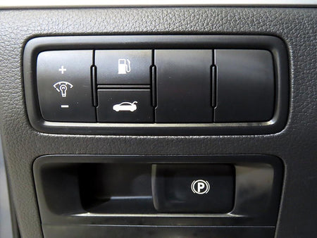 Hyundai Genesis — photo 14