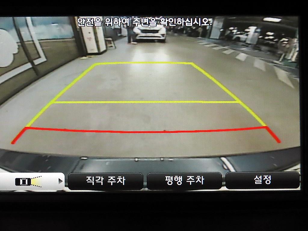 Hyundai Genesis — photo 16