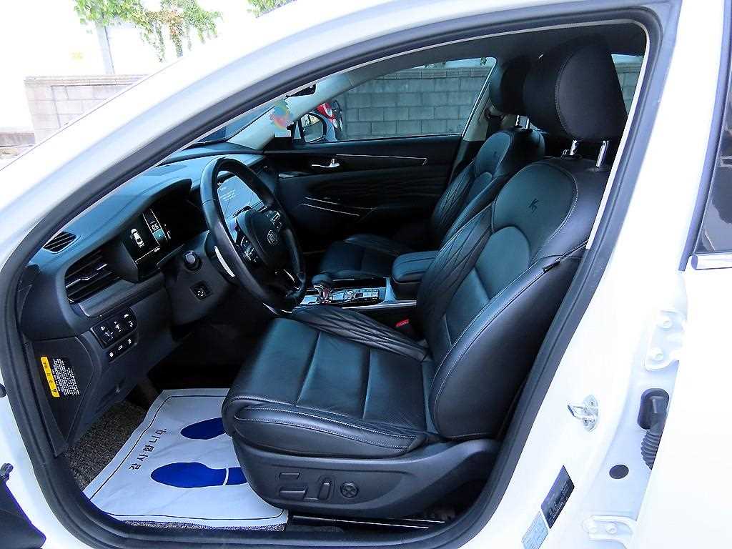 Kia K7 — photo 05
