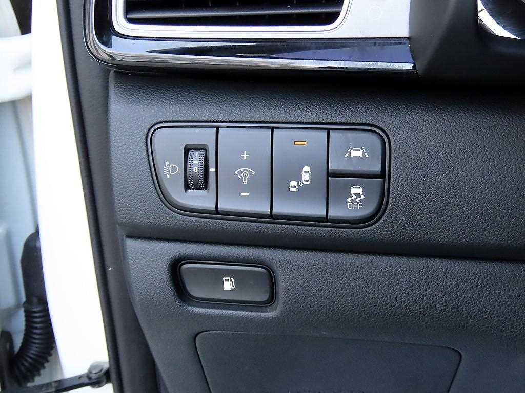 Kia Niro — photo 12