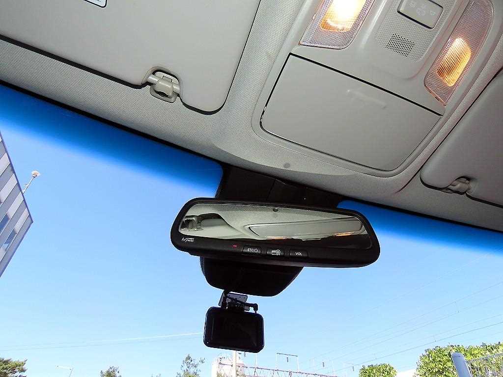 Kia Niro — photo 17