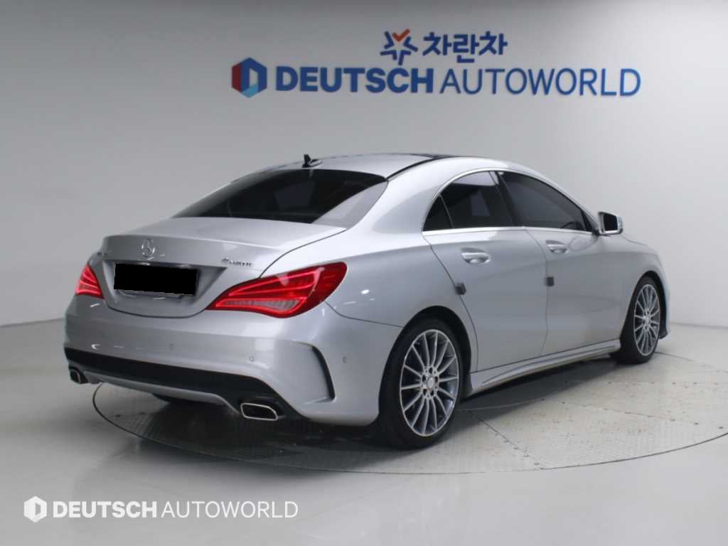 Mercedes-Benz CLA-Class — photo 02