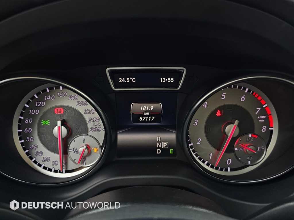Mercedes-Benz CLA-Class — photo 12