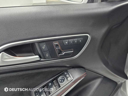 Mercedes-Benz CLA-Class — photo 15