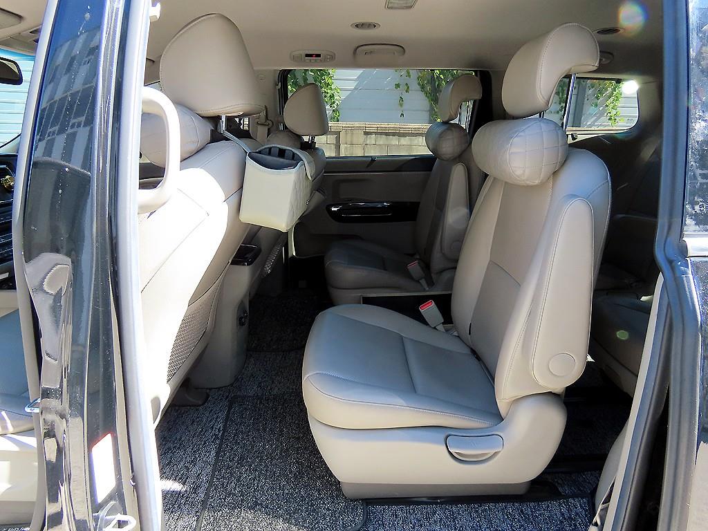 Kia Carnival — photo 06