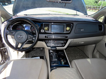 Kia Carnival — photo 08