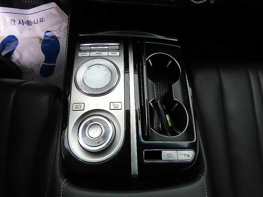 Genesis G80 — photo 11