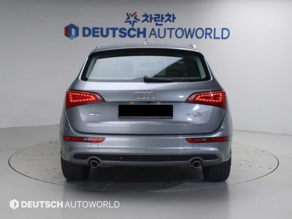 Audi Q5 — photo 04
