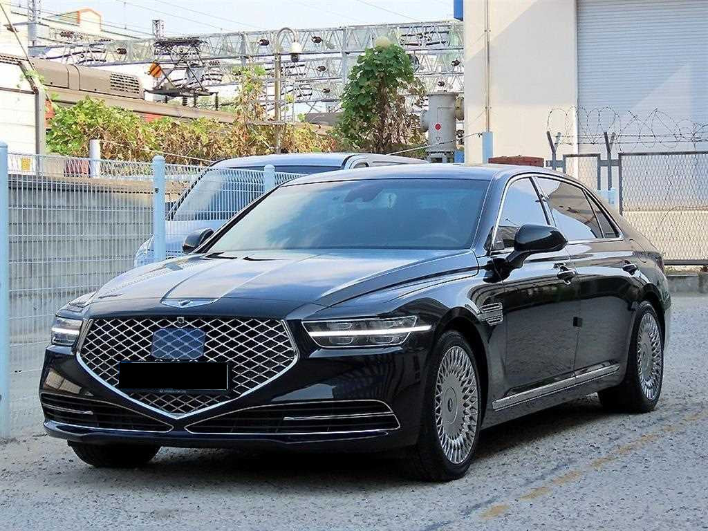 Genesis G90 — photo 02