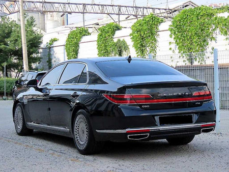 Genesis G90 — photo 03