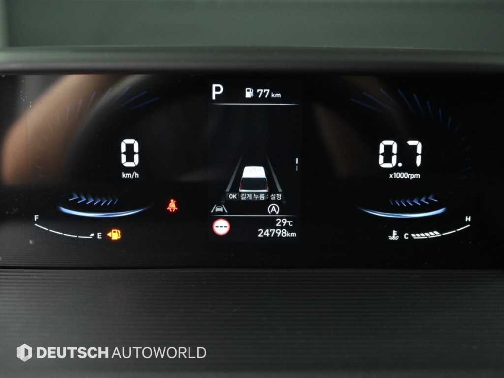 Hyundai Staria — photo 08