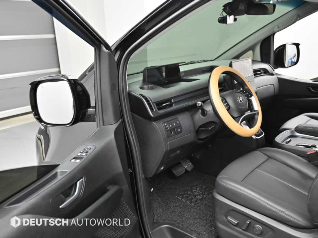 Hyundai Staria — photo 11