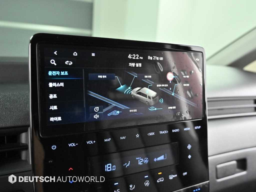 Hyundai Staria — photo 17