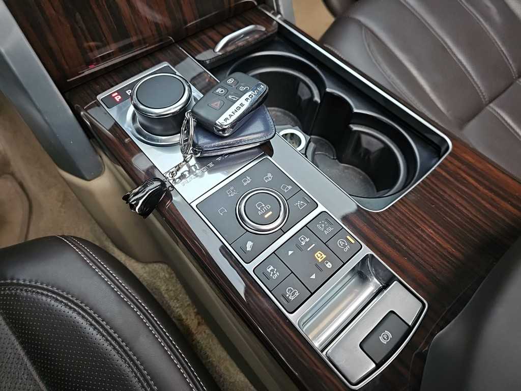 Land Rover Range Rover — photo 08