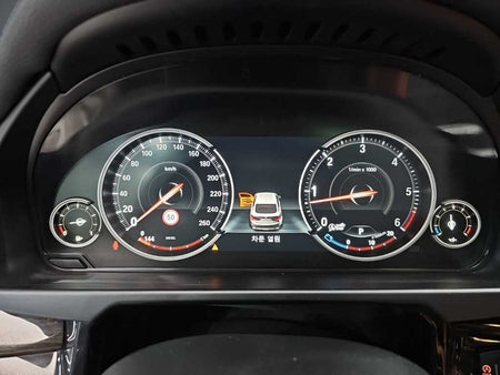 BMW X6 — photo 06
