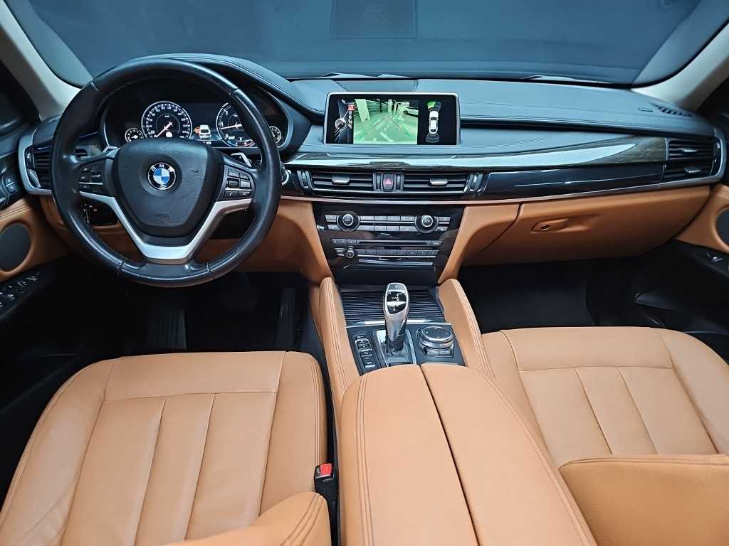 BMW X6 — photo 07