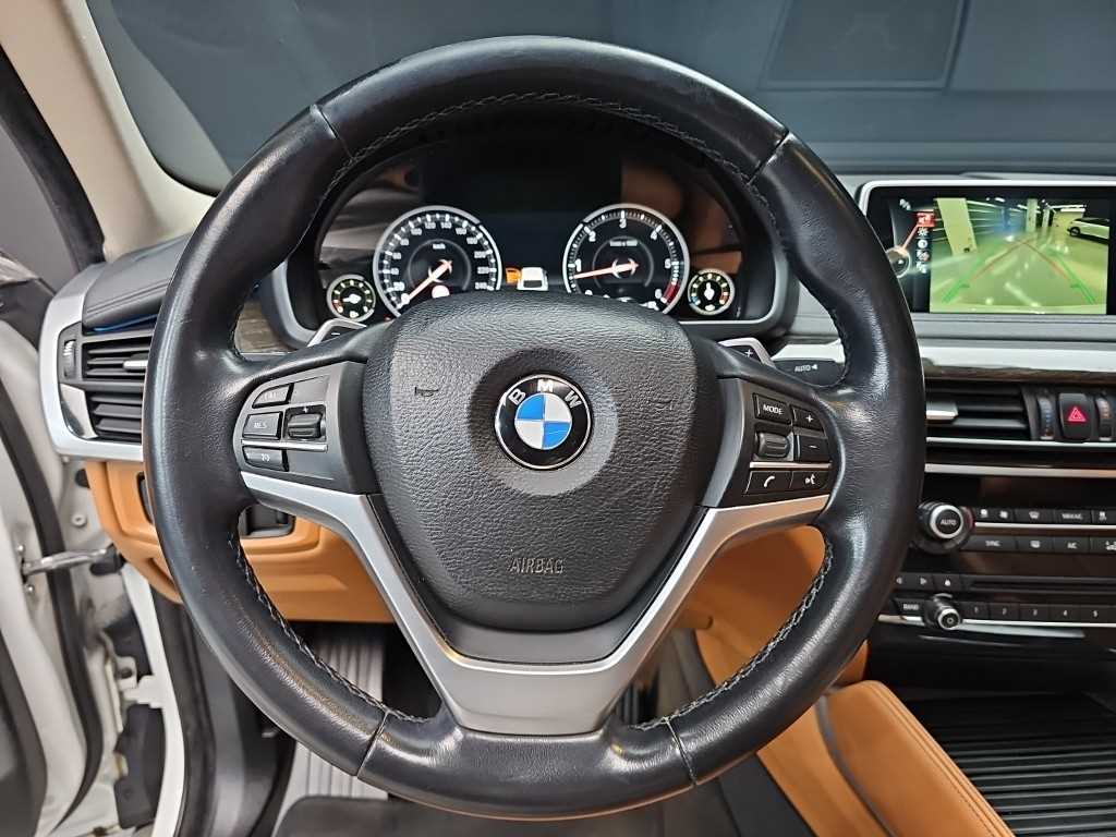 BMW X6 — photo 09