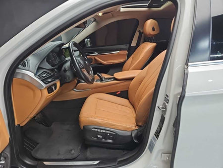 BMW X6 — photo 11
