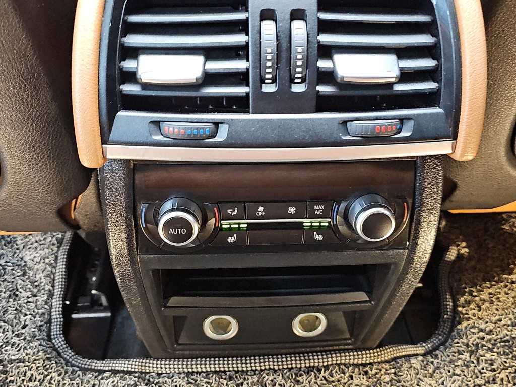 BMW X6 — photo 14