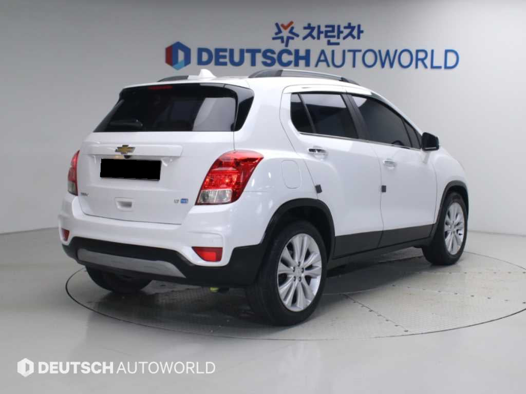 CHEVROLET Trax — photo 02