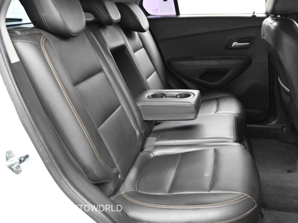 CHEVROLET Trax — photo 12