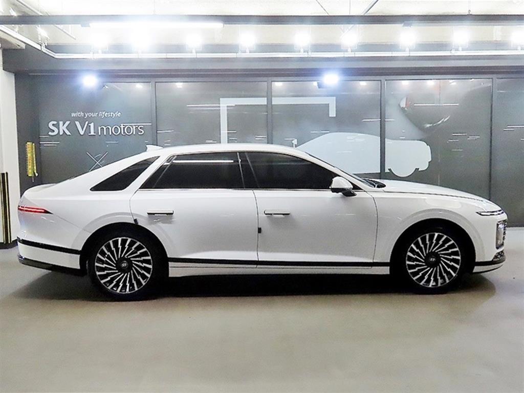 Hyundai Grandeur — photo 03