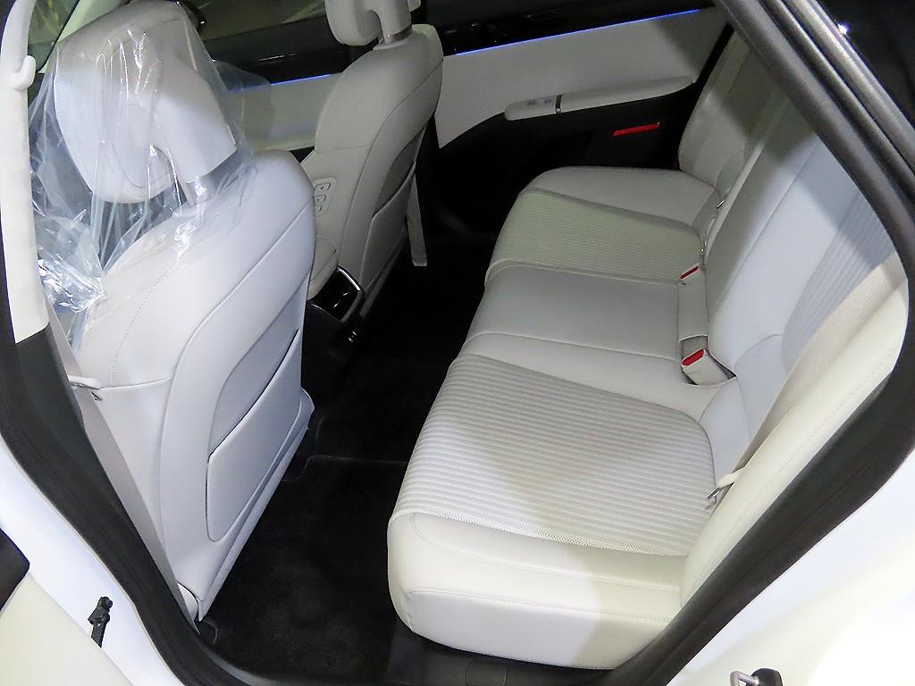 Hyundai Grandeur — photo 07