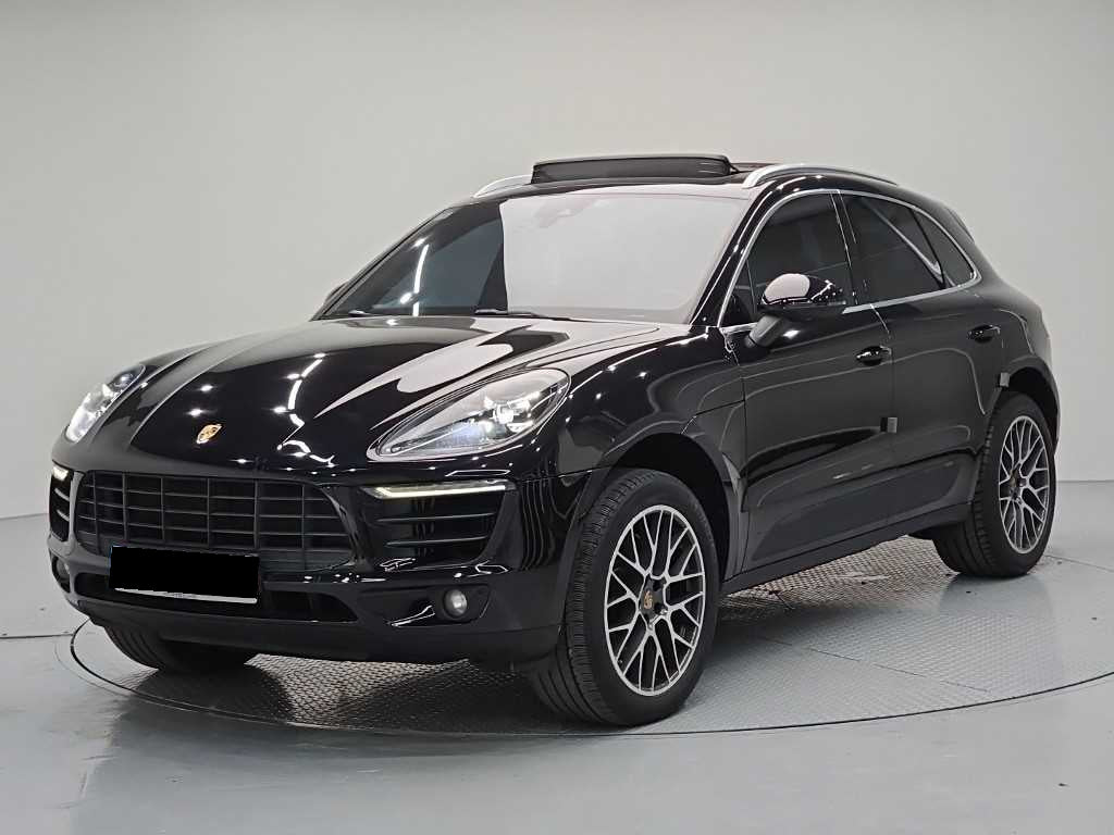 Porsche Macan — photo 01