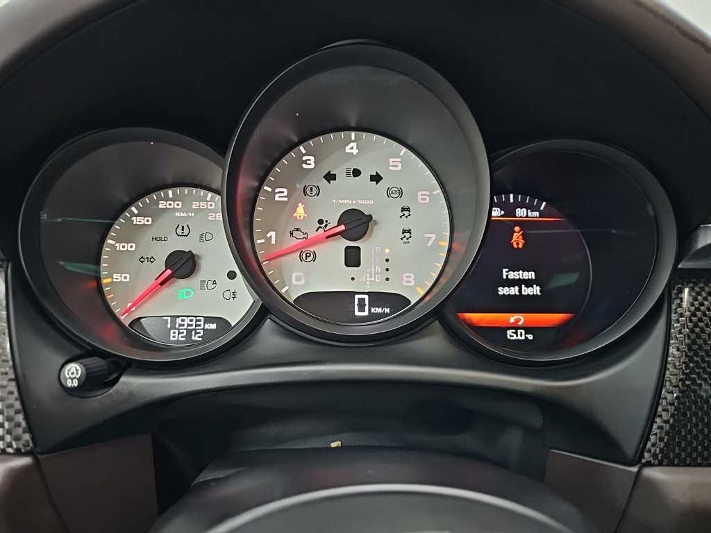 Porsche Macan — photo 06