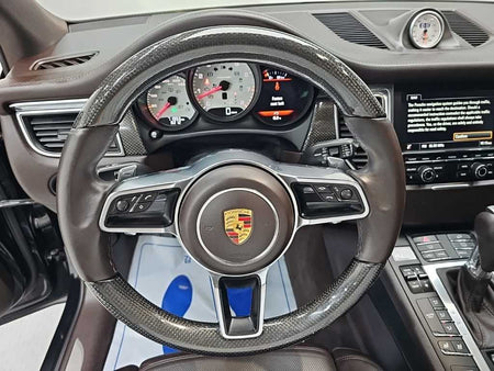 Porsche Macan — photo 09