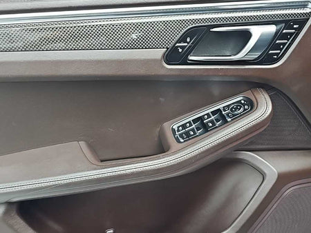 Porsche Macan — photo 15