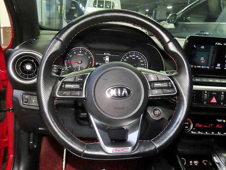 Kia K3 — photo 08