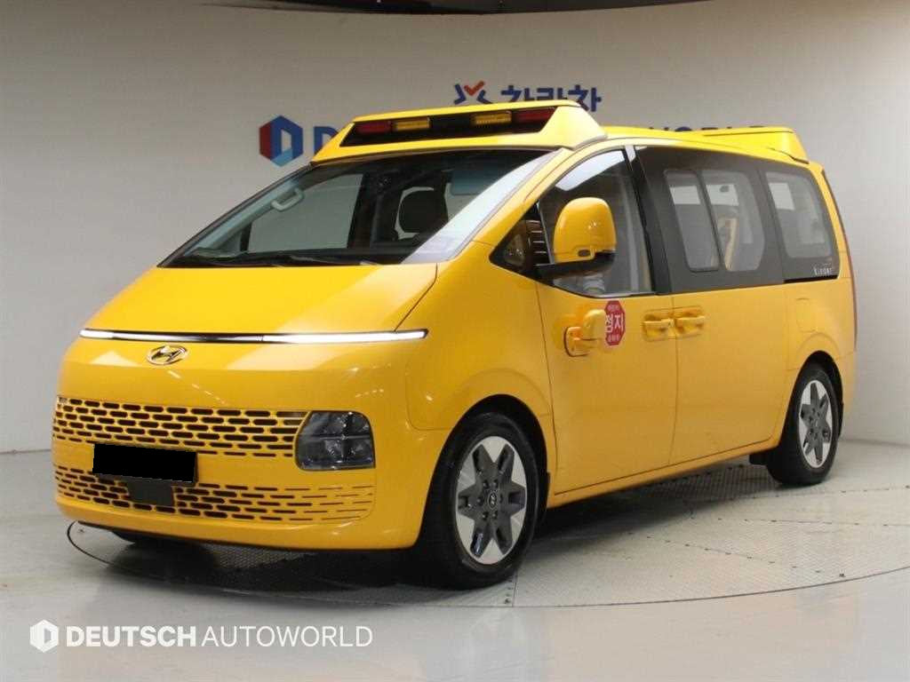 Hyundai Staria — photo 01