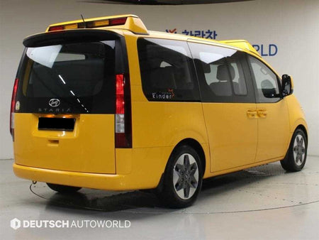Hyundai Staria — photo 02