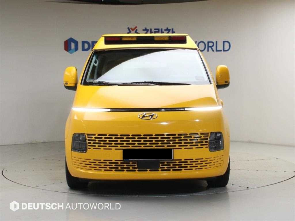 Hyundai Staria — photo 03