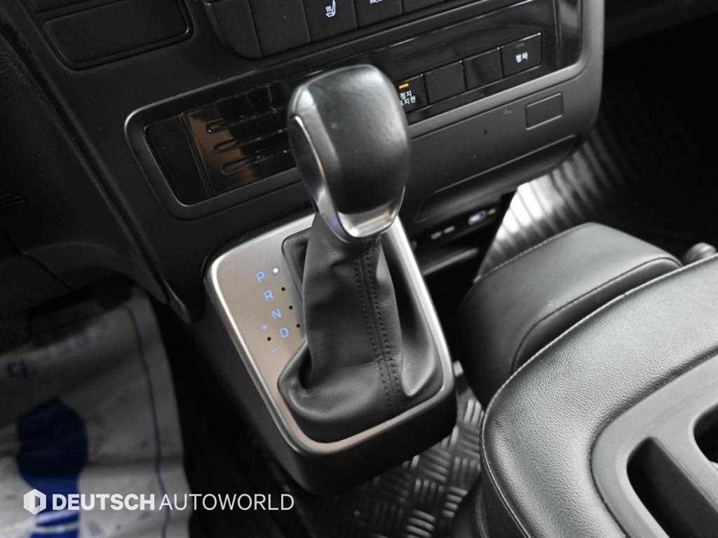 Hyundai Staria — photo 09