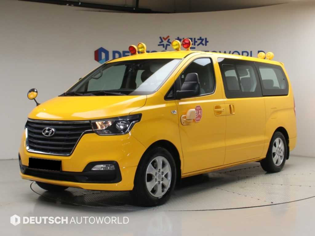 Hyundai Starex — photo 01