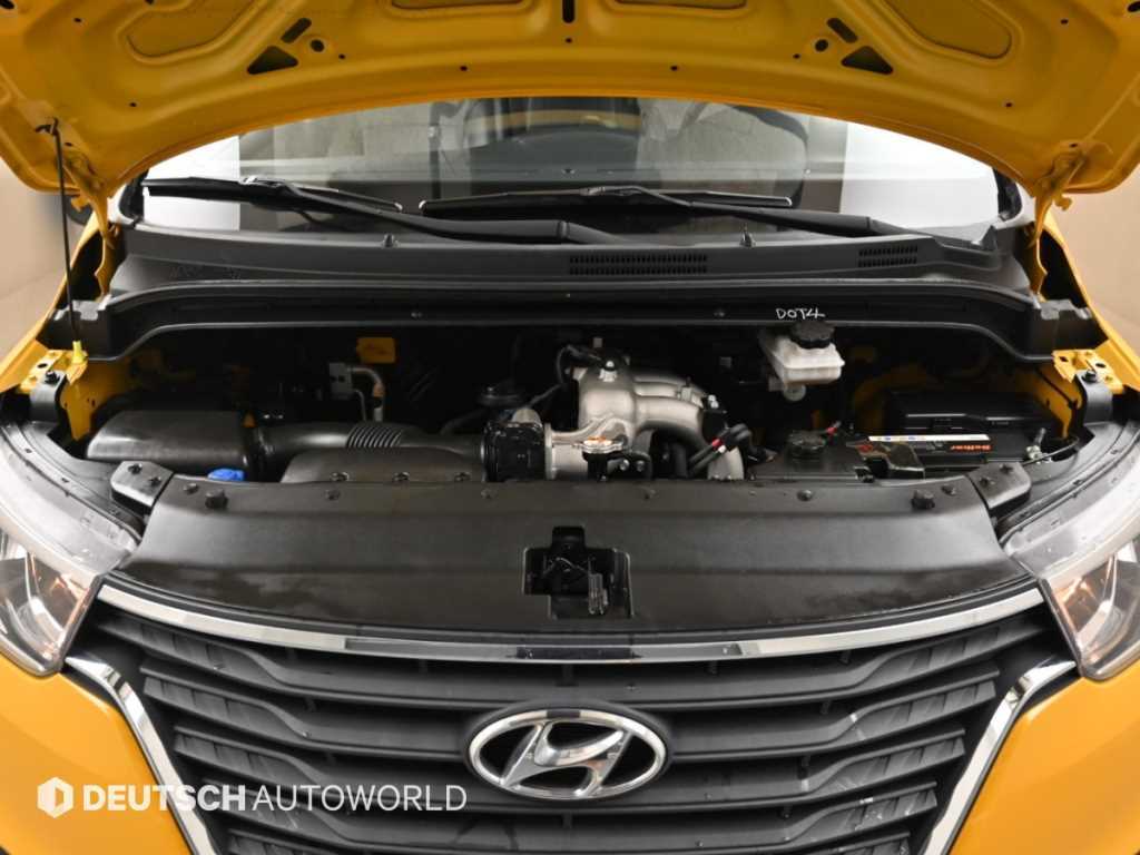 Hyundai Starex — photo 06