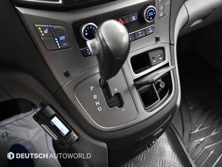 Hyundai Starex — photo 09
