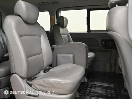 Hyundai Starex — photo 12