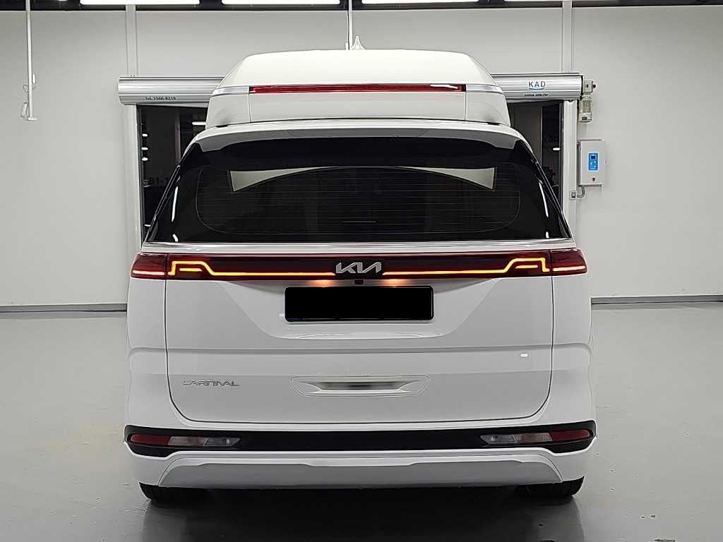 Kia Carnival — photo 03