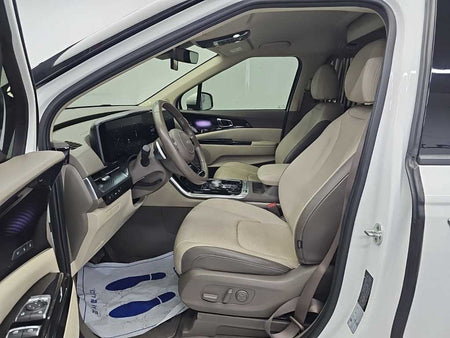 Kia Carnival — photo 11