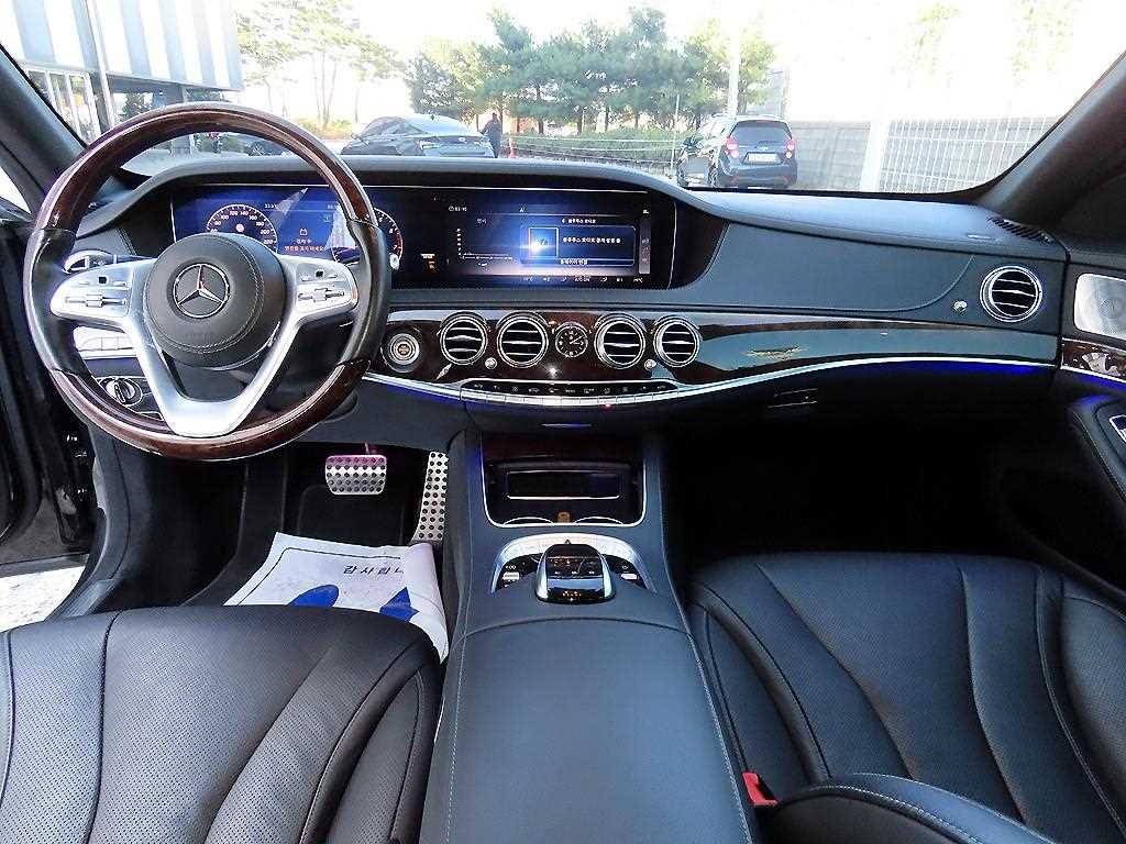 Mercedes-Benz S-Class — photo 06