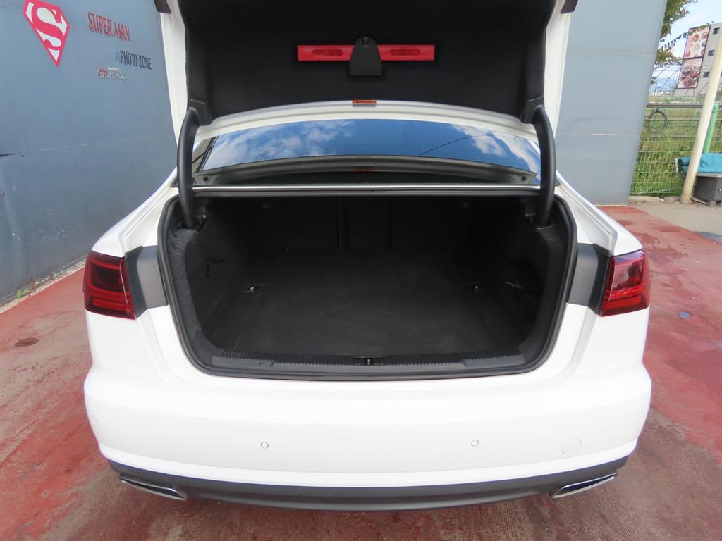 Audi A6 — photo 05