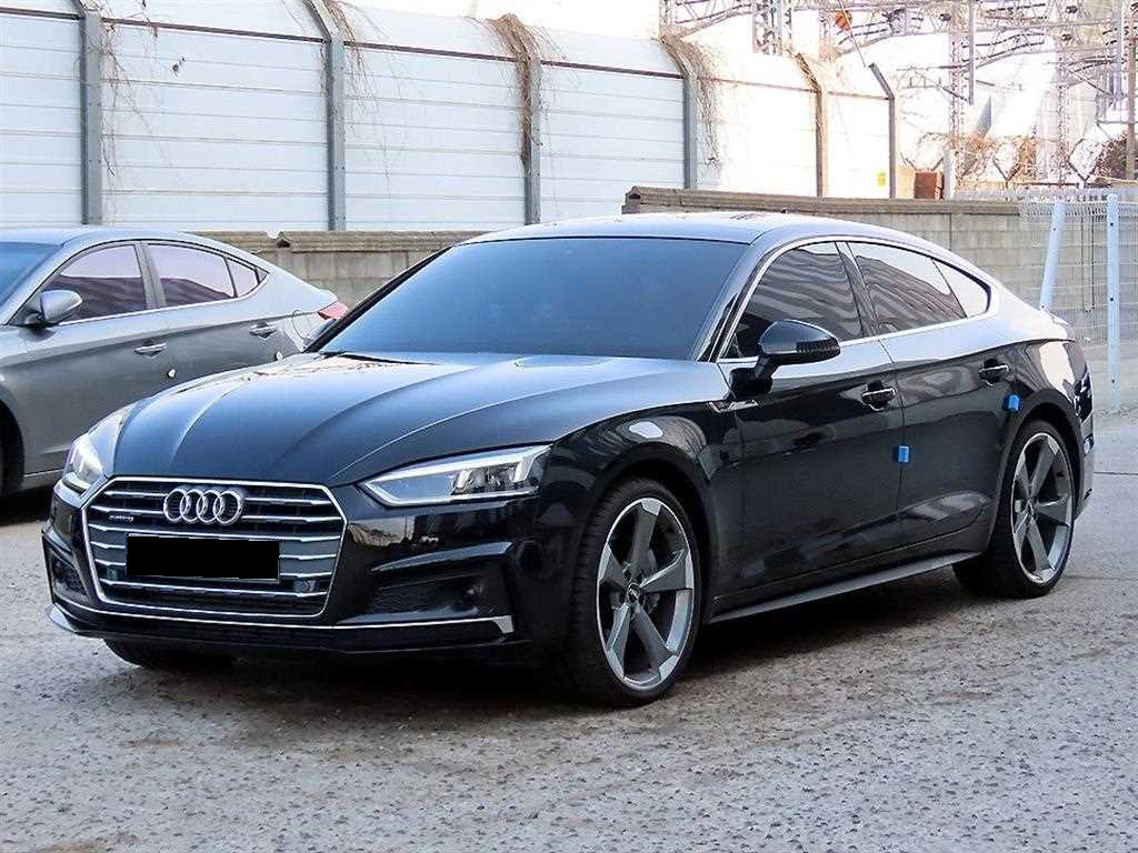 Audi A5 — photo 02