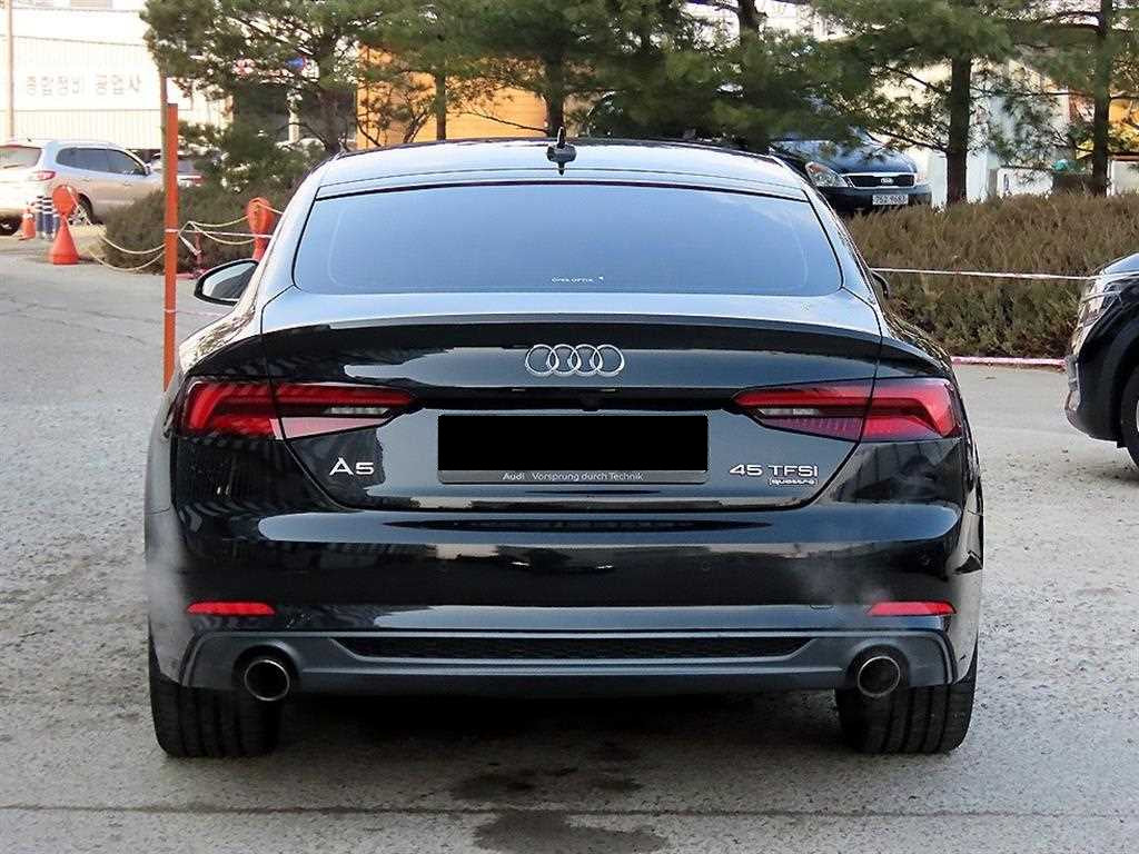 Audi A5 — photo 04