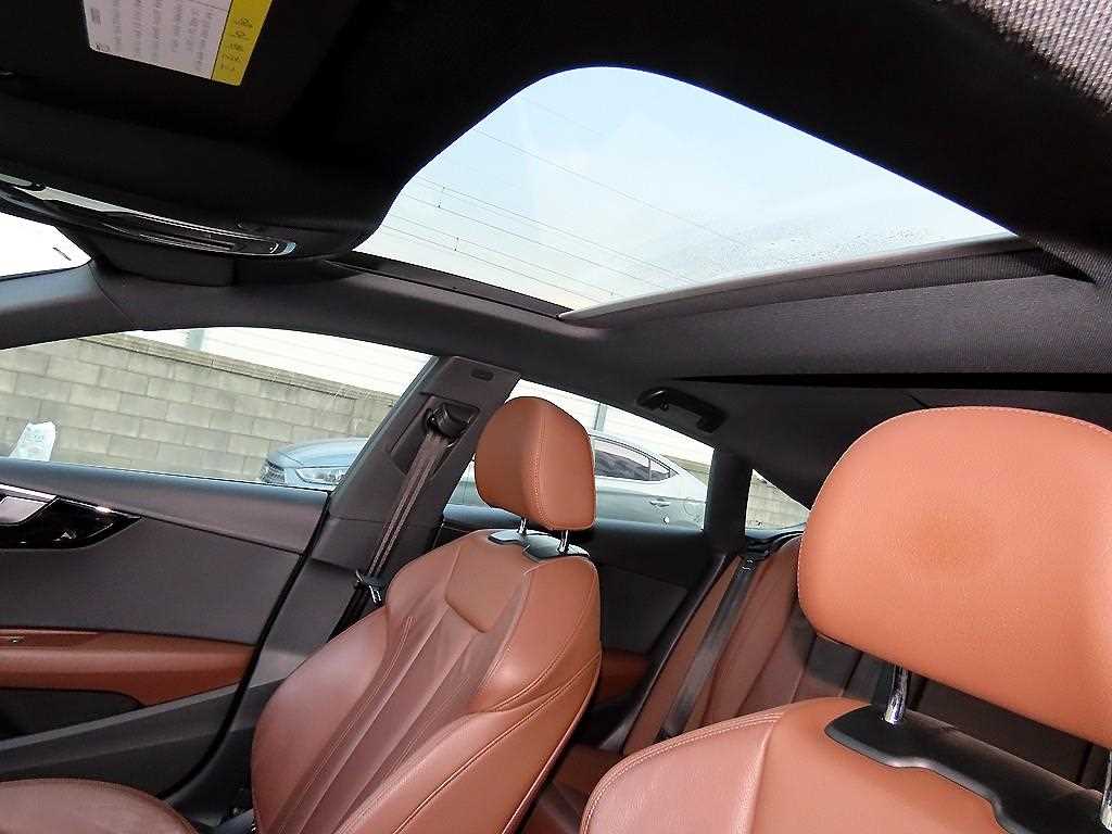 Audi A5 — photo 17