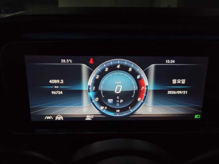 Mercedes-Benz E-Class — photo 04