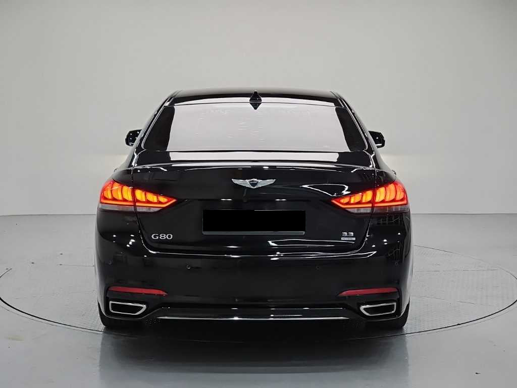 Genesis G80 — photo 03