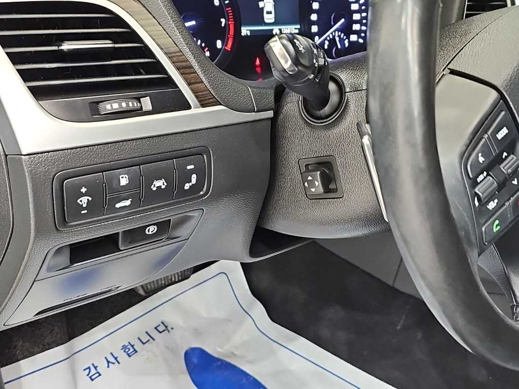 Genesis G80 — photo 18